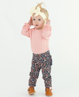 A Floral Adventure Ruched Bow Leggings