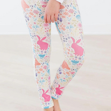  Pastel Floral Bunnies Leggings